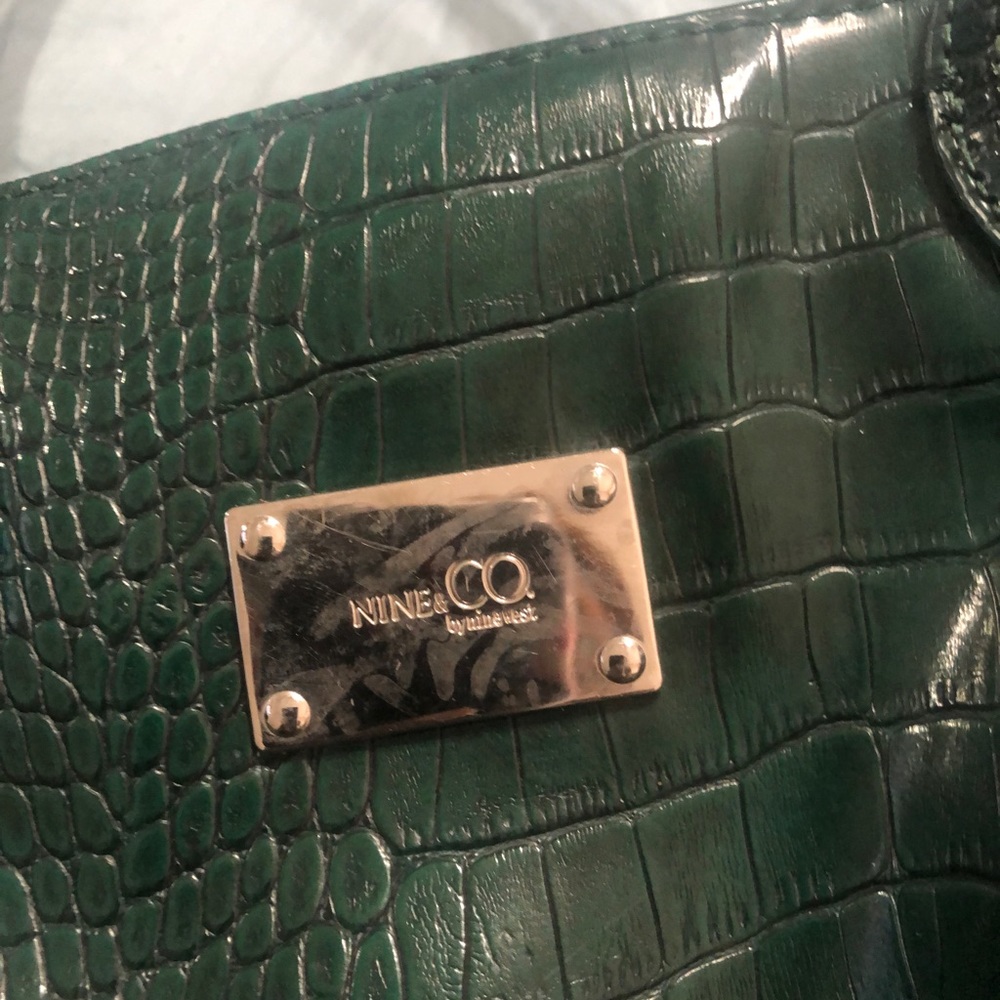 Nine&Co Green Shoulder Bag